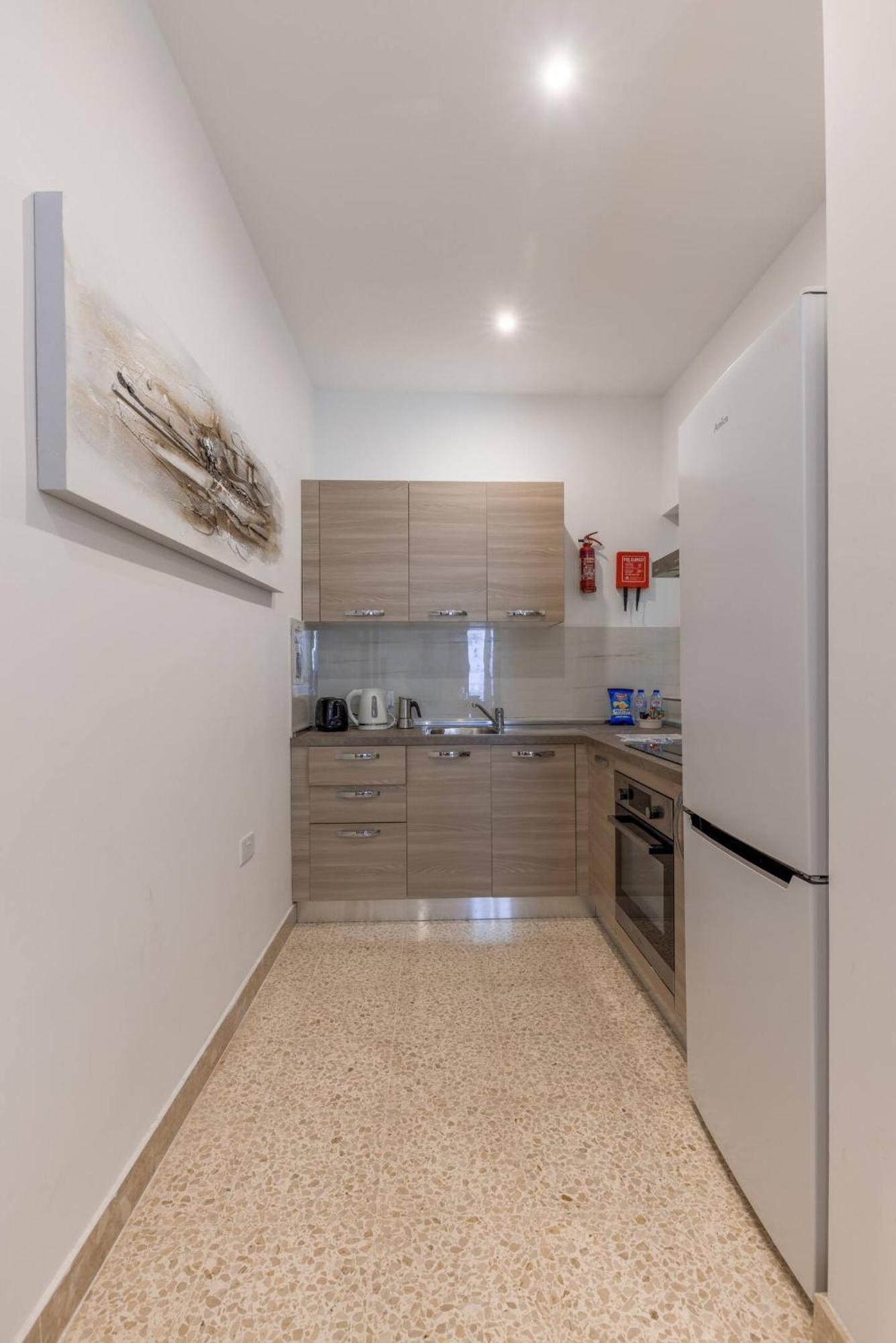 Uptown Mellieha By Homely Bagian luar foto